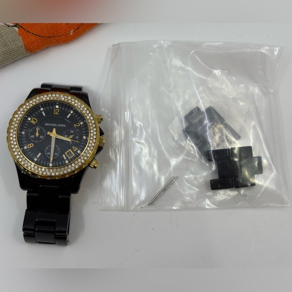 Authentic‎ Michael Kors Chronograph Quartz Crystal Black Dial Ladies Watch - Picture 6 of 14